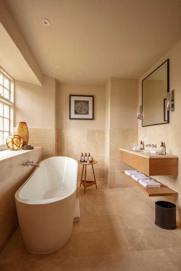 Falcon Hotel Towcester Extérieur photo