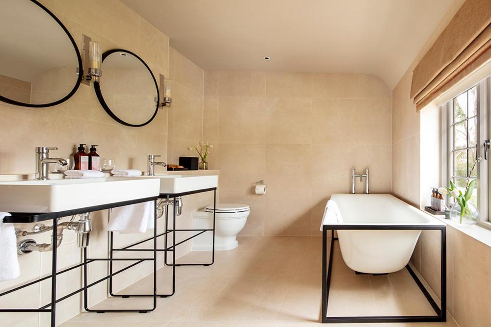 Falcon Hotel Towcester Extérieur photo