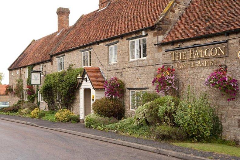Falcon Hotel Towcester Extérieur photo